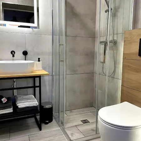 Apartament1 Tri-city Oliwa Ogrod, Prywatne Wejscie דירה גדנסק